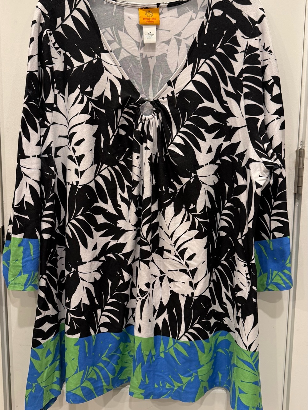 Ruby Rd. Black & White Leaf Print Tunic with Blue and Green Border